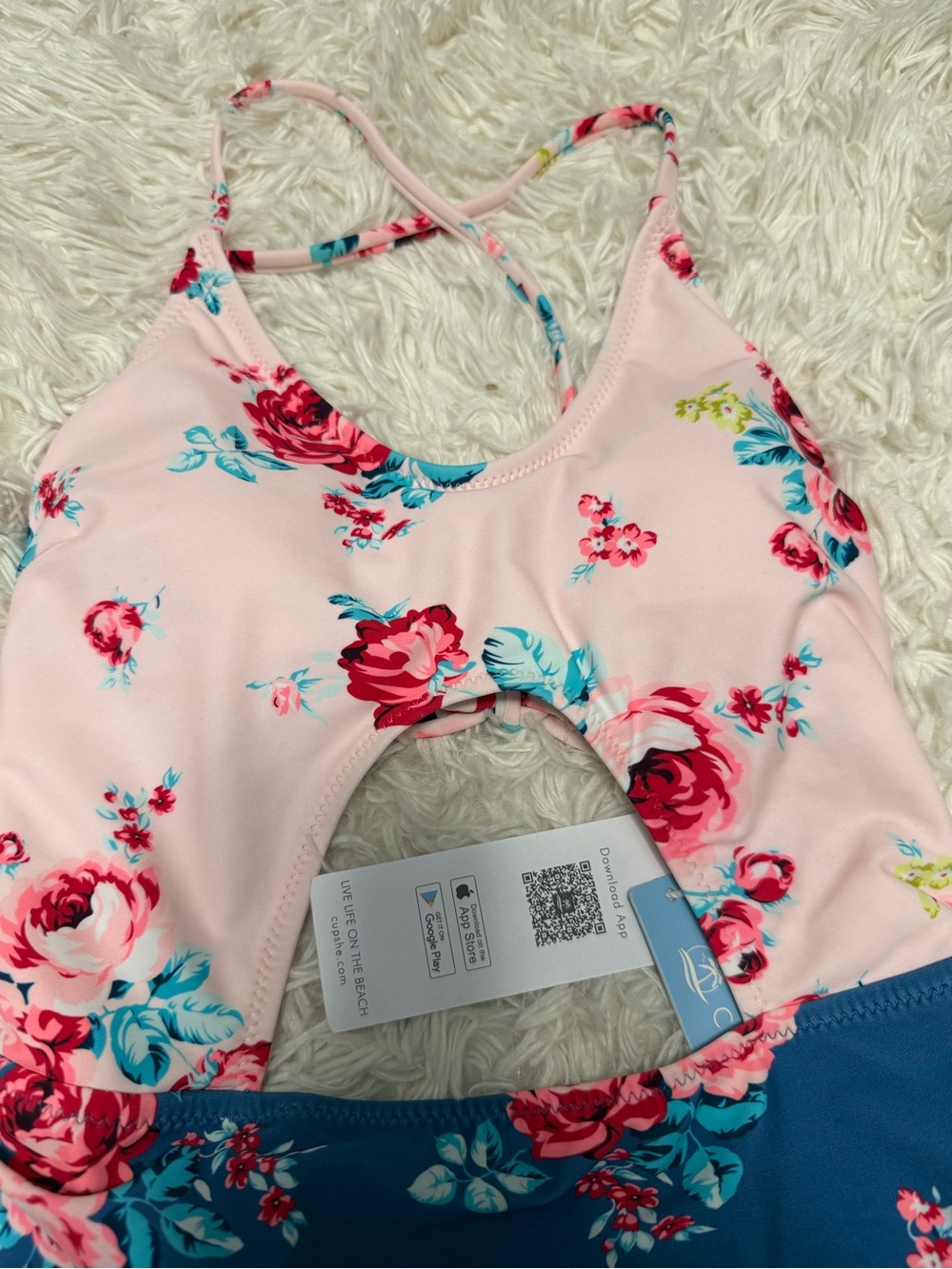 Cupshe Floral One-Piece Swimsuit with Pink Accents NWT - Picture 3 of 8